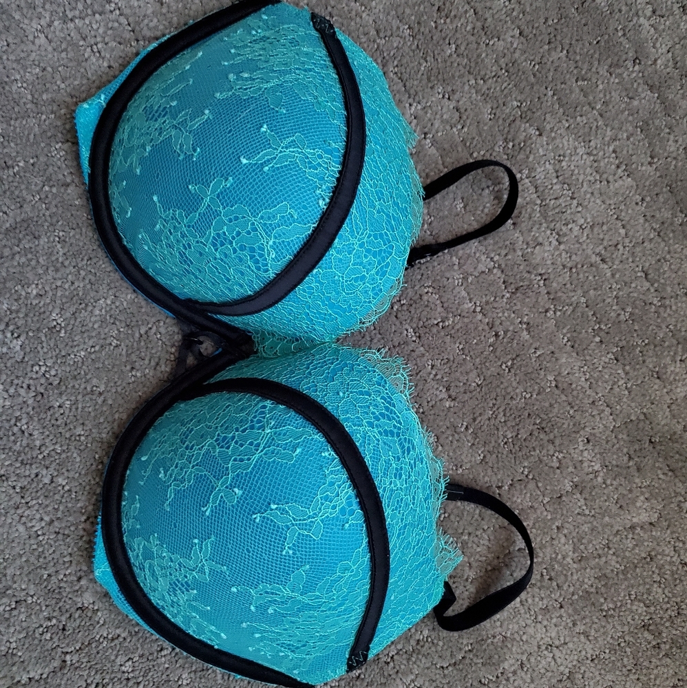 Victoria's secret bra